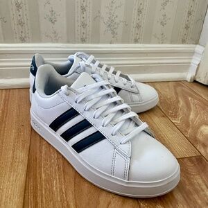 Adidas Grand Court 2.0 Sneakers